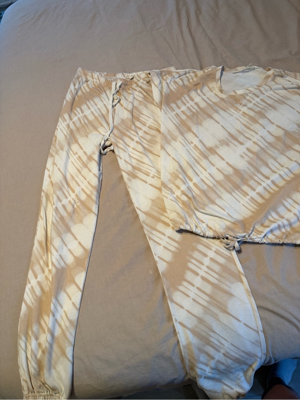 Women’s - Neutral Lounge Set